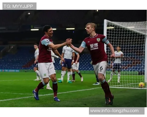 森林队内部探讨退租津琴科道格拉斯路易斯未来同样充满不确定性